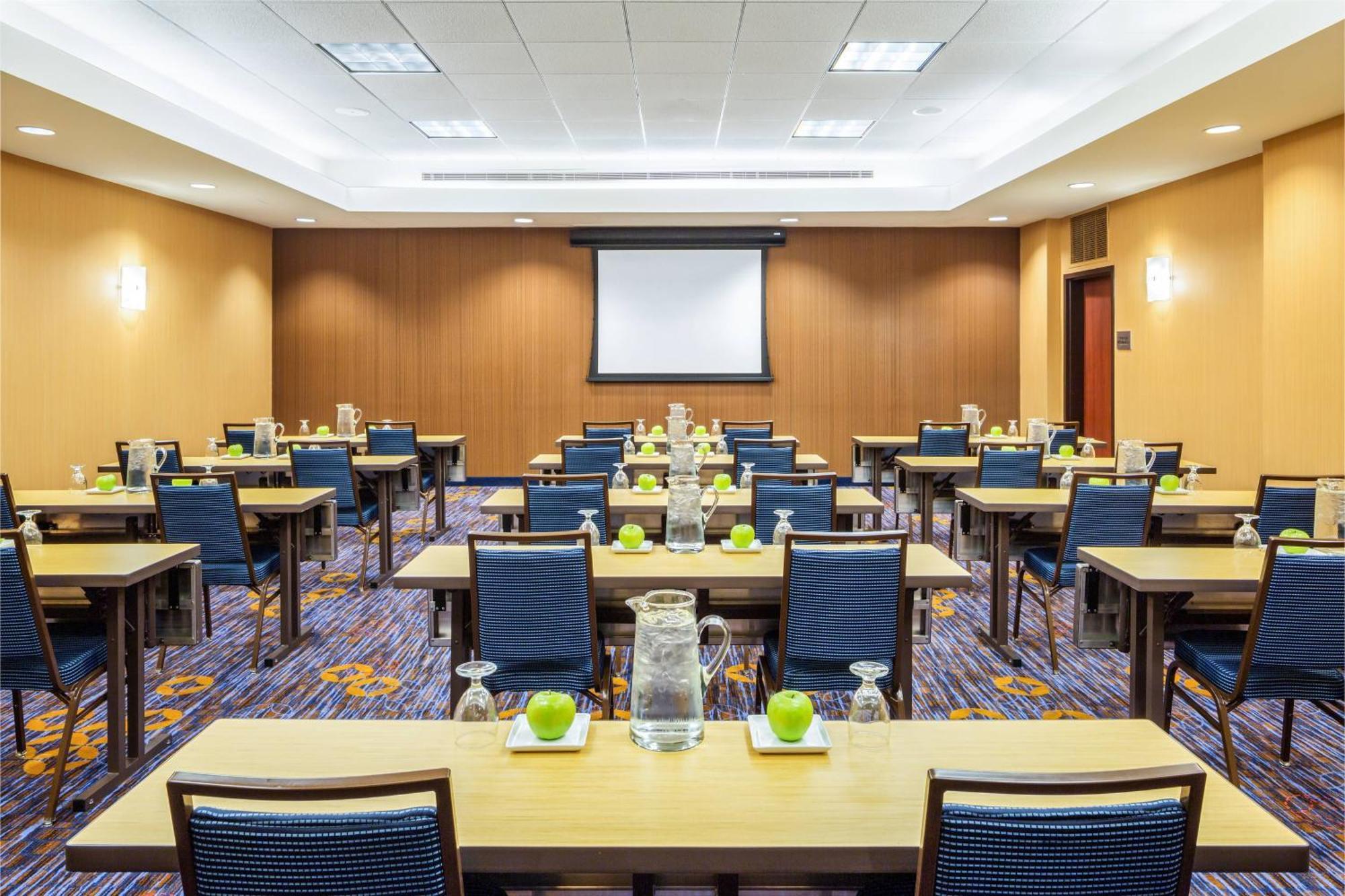 Courtyard By Marriott Houston Galleria Exteriör bild